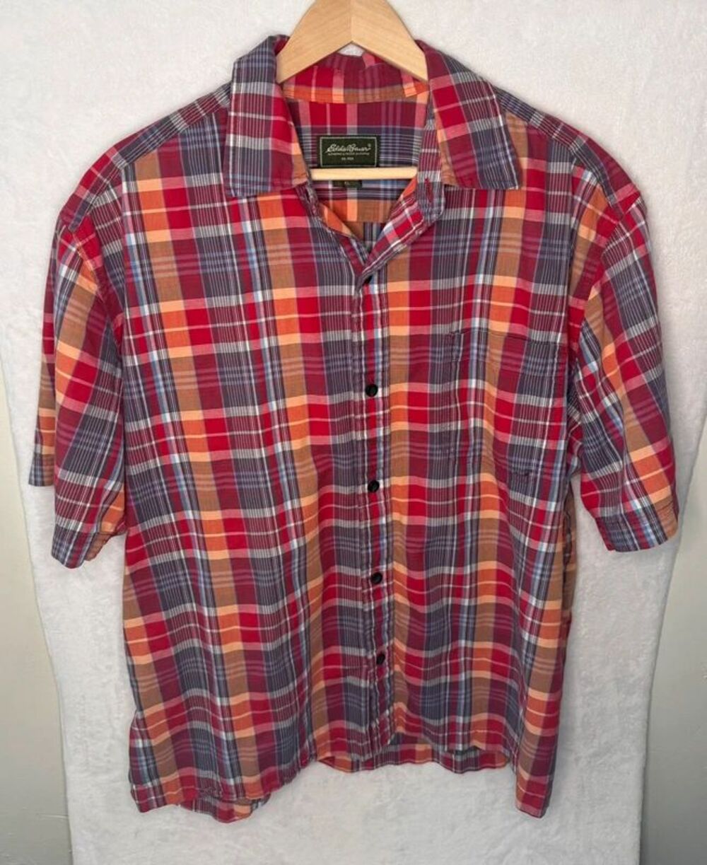 Eddie Bauer Men’s XL Plaid Short Sleeve Button Down Shirt Red Orange Blue